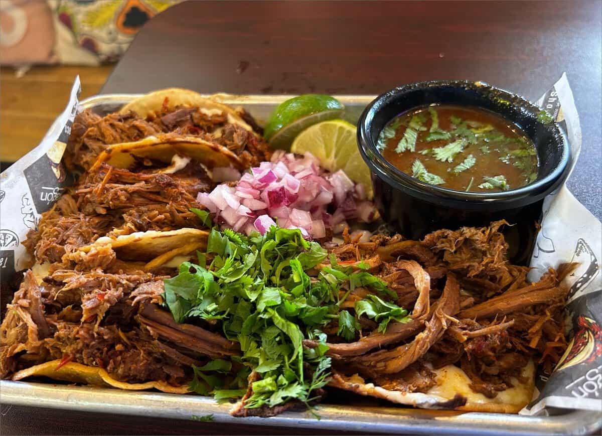 Restaurant Review: El Vagon Tacos