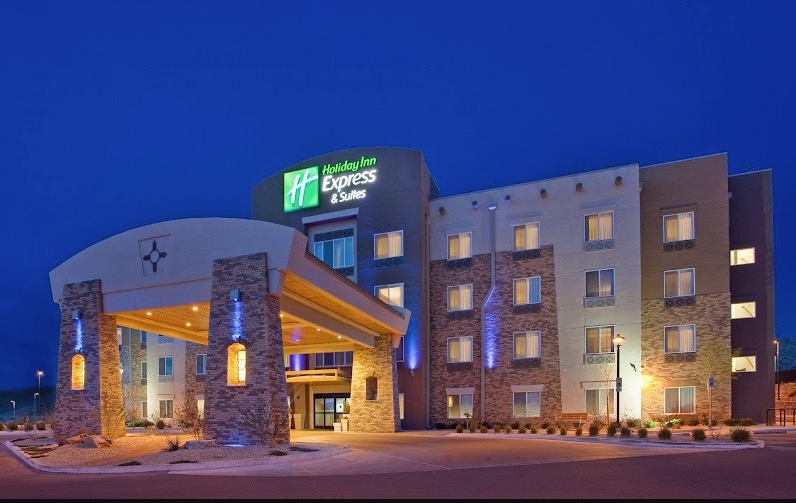 Holiday Inn Express & Suites - Image 1
