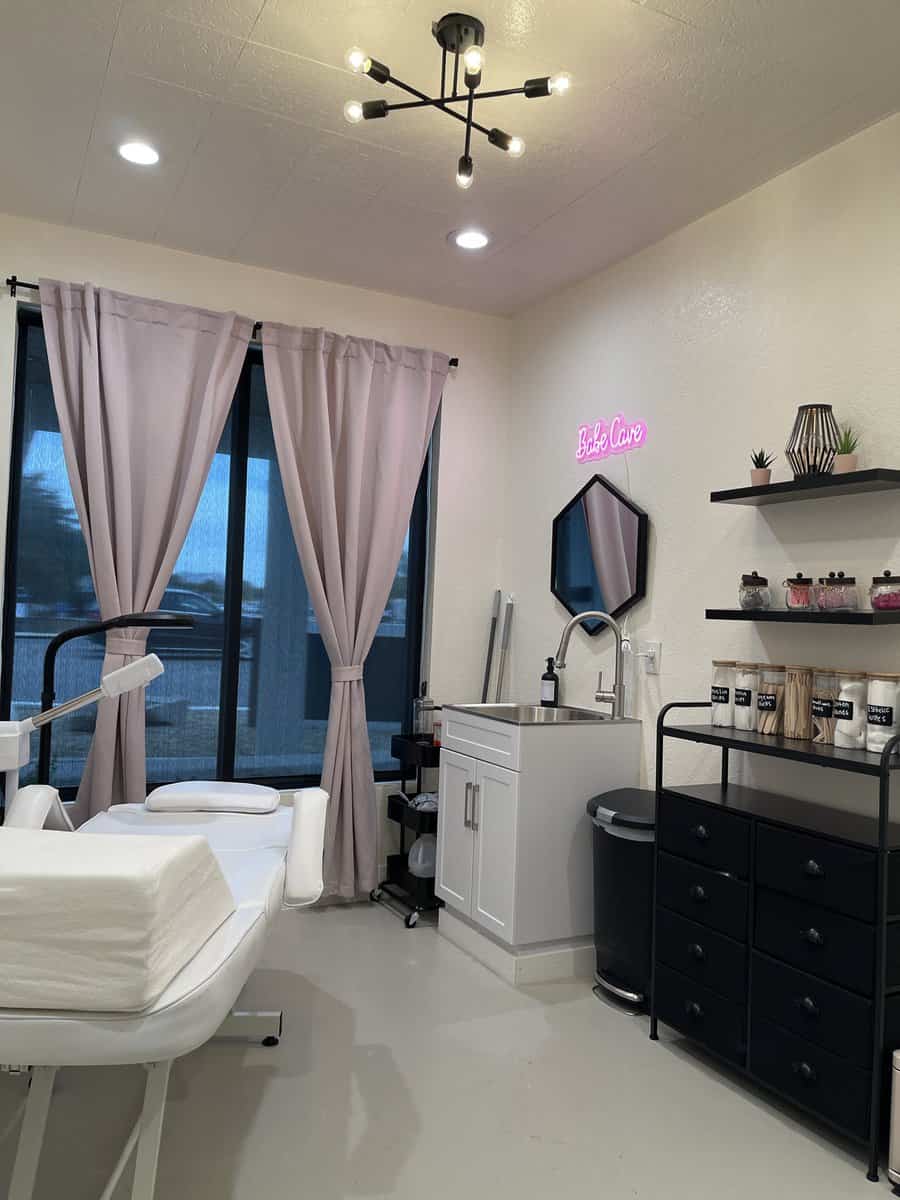 Bad Bee Esthetics LLC - Image 1