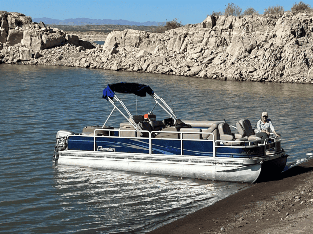 Pontoon Boat on Elephant Butte Lake